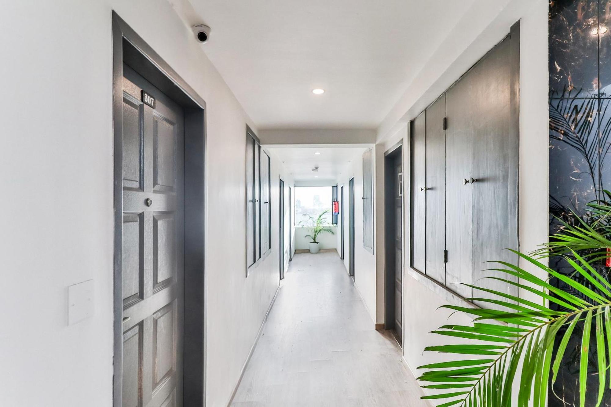 Super Townhouse Reva College University Yelahanka Exterior foto
